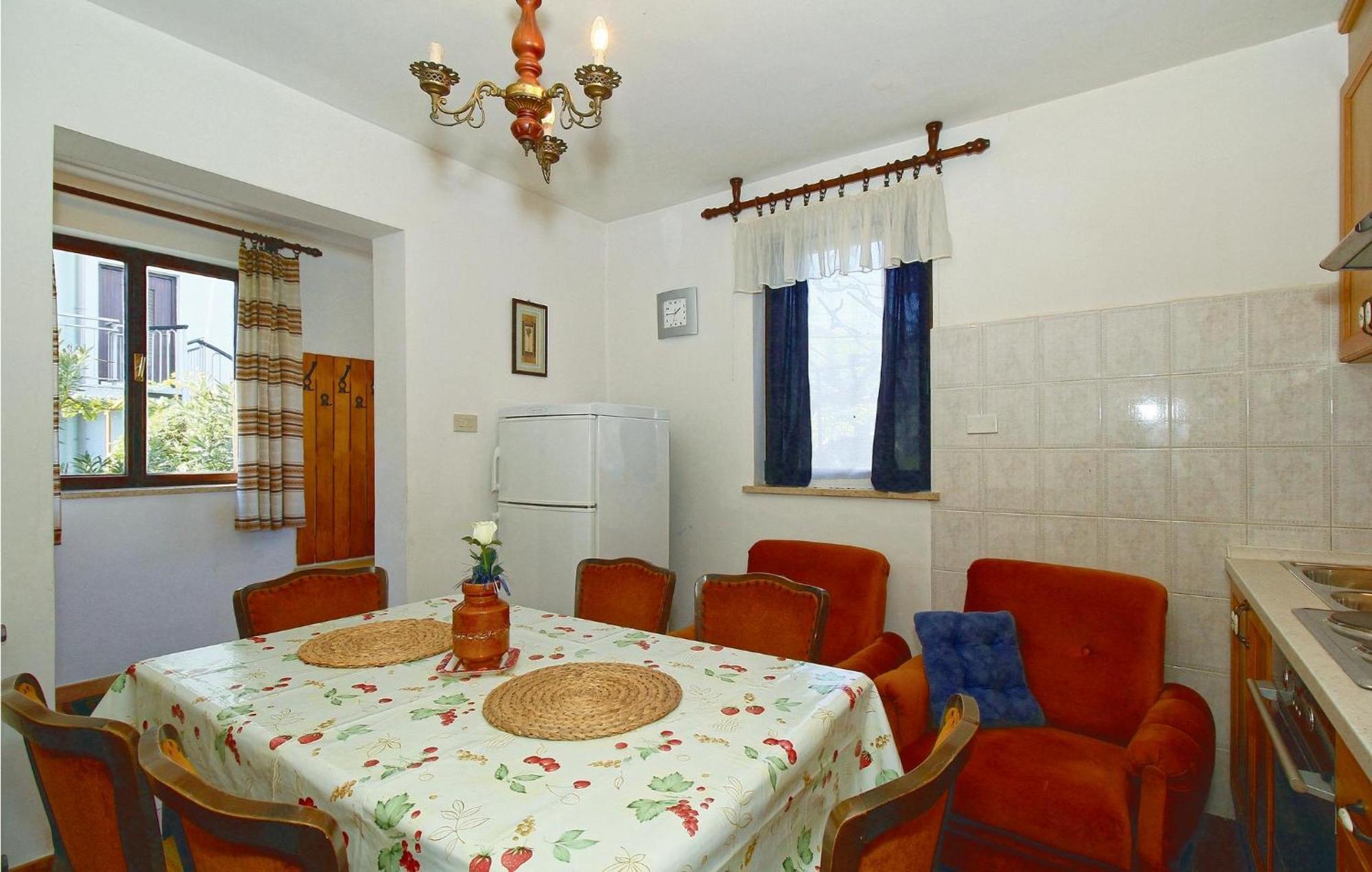 Apartment 2 Bedroom In Porec