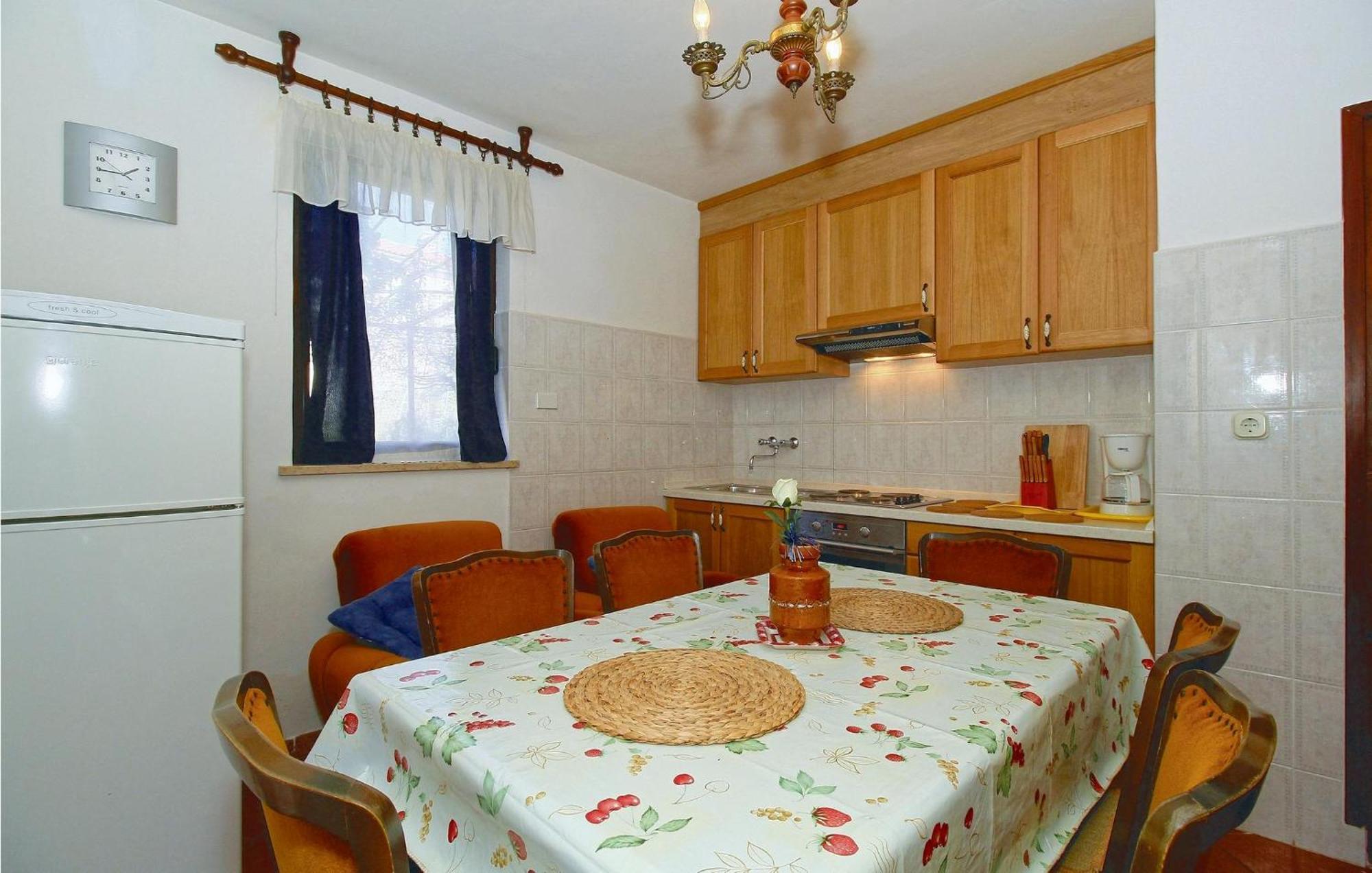 Apartment 2 Bedroom In Porec